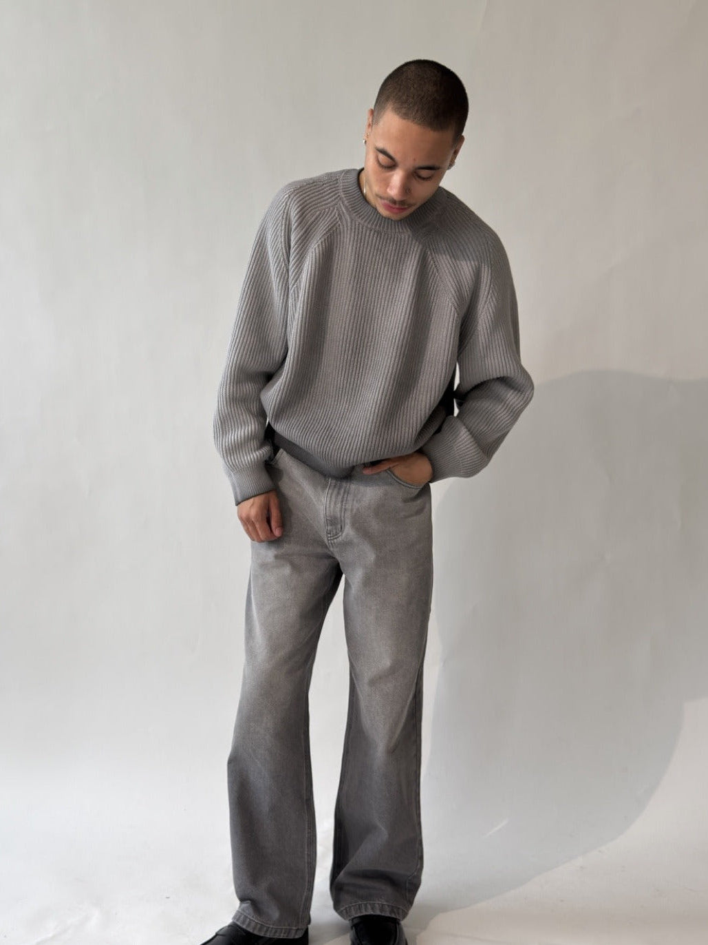 ASHEN GREY RIBBED KNIT