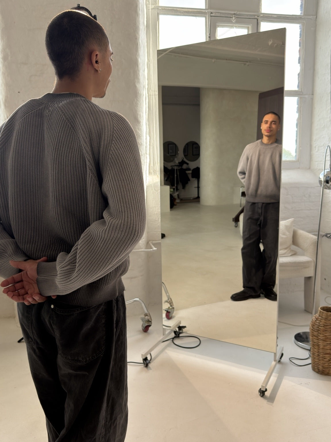 ASHEN GREY RIBBED KNIT